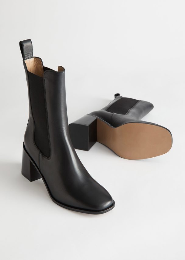 & Other Stories Chelsea-Boots aus Leder mit Absatz Schwarz