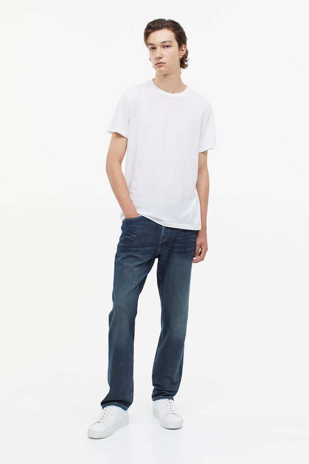 H&M Xfit® Straight Regular Jeans Blau