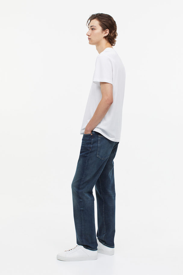 H&M Xfit® Straight Regular Jeans Blau