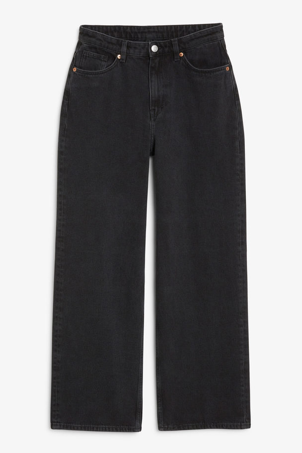 Monki Iku Highwaist-Jeans in verwaschenem Schwarz und lockerer Passform Verwaschenes Schwarz