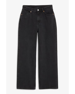 Iku Highwaist-Jeans in verwaschenem Schwarz und lockerer Passform Verwaschenes Schwarz