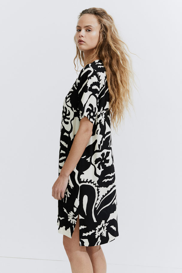 H&M Viscose Tunic Dress Black/floral