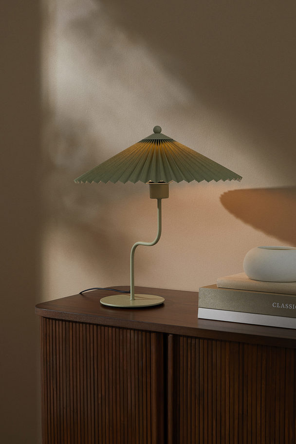 H&M HOME Bordslampa Med Plisserad Skärm Ljusgrön