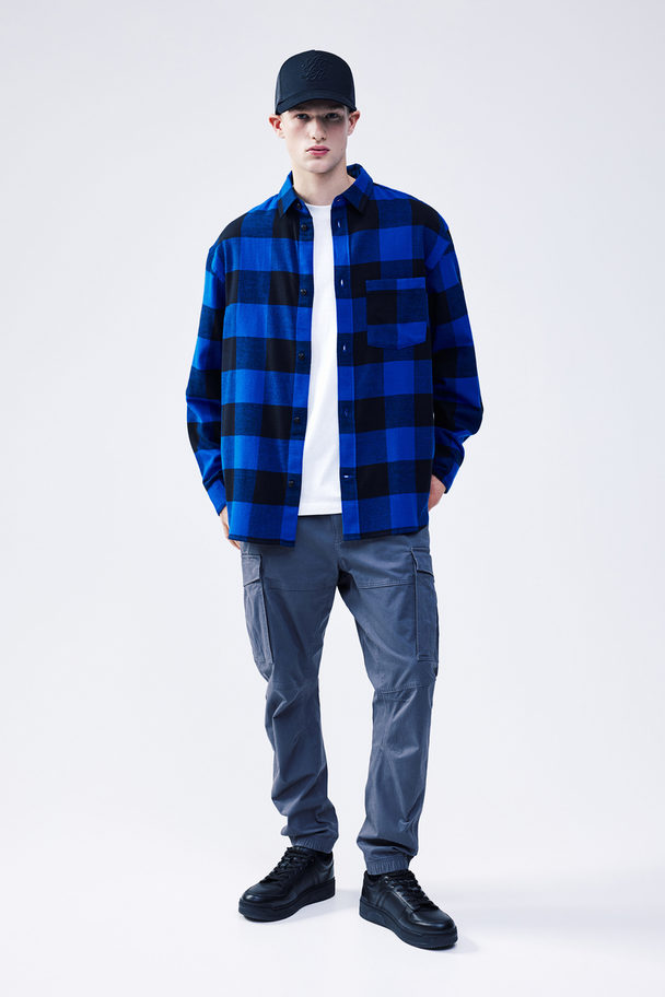 H&M Flanellhemd in Relaxed Fit Blau/Kariert