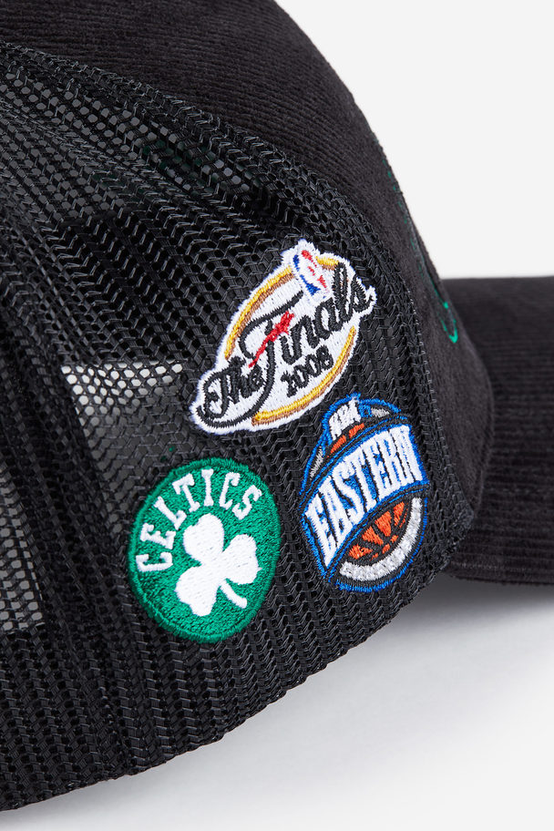 Mitchell & Ness Times Up Trucker Black - Boston Celtics