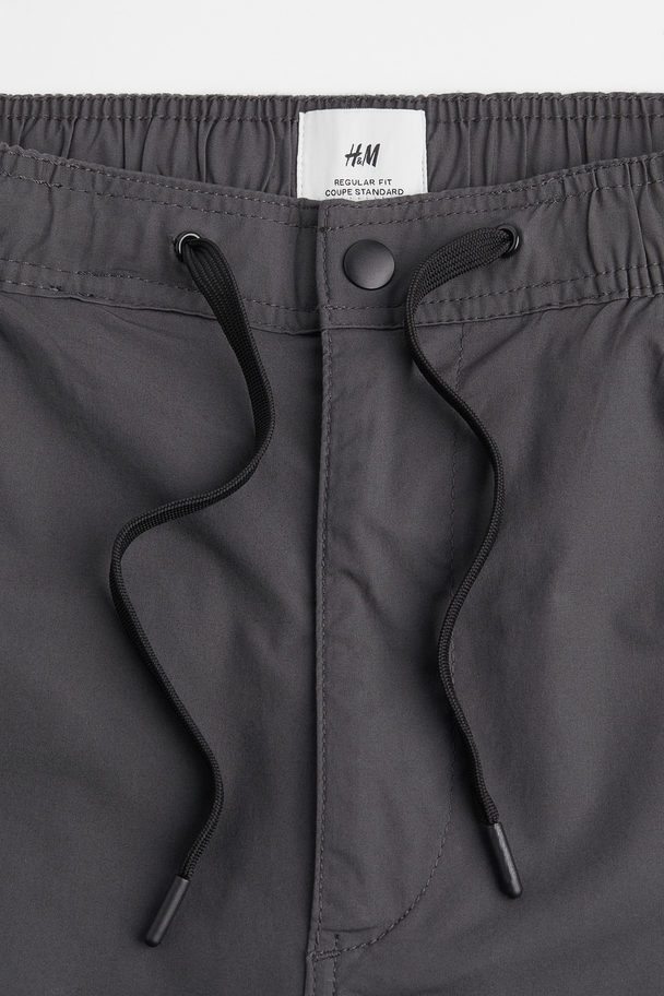 H&M Regular Fit Knee-length Cargo Shorts Dark Grey