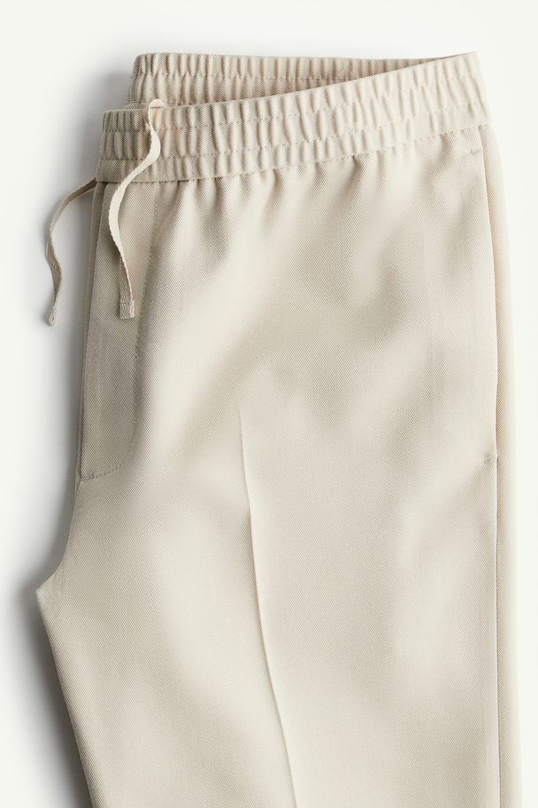 H&M Elegante Joggpants in Slim Fit Beige