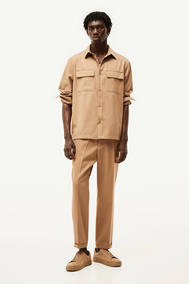 H&M Dressed Joggers – Slim Fit Lichtbruin