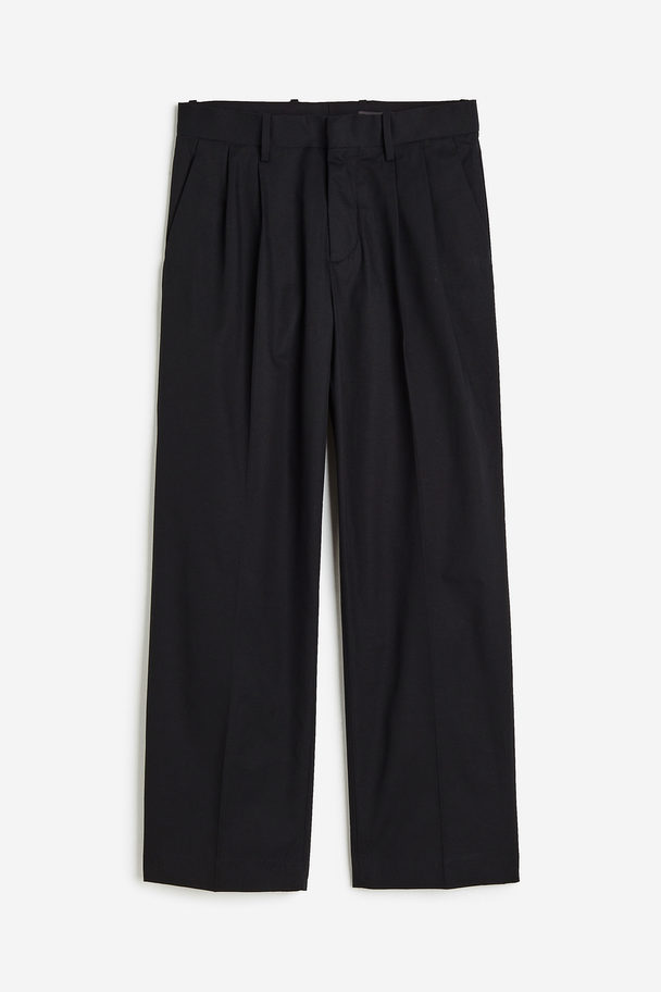 H&M Loose Fit Tailored Twill Trousers Black