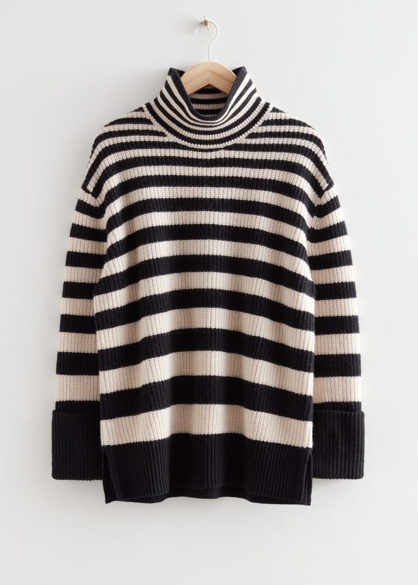 & Other Stories Oversized Striksweater Med Rullekrave Sort/cremefarvet