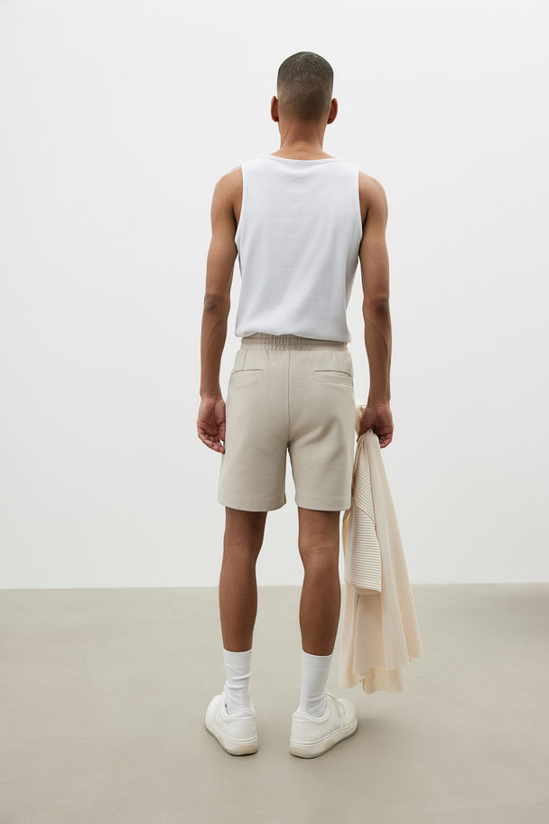 H&M Sweatshorts in Regular Fit Beige