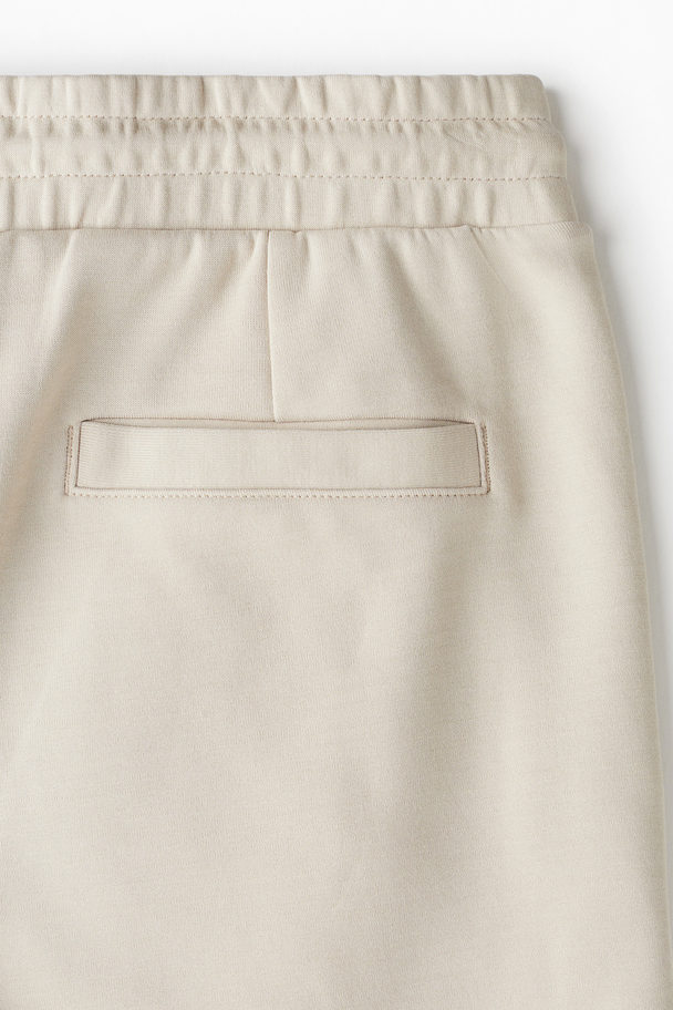 H&M Sweatshorts in Regular Fit Beige