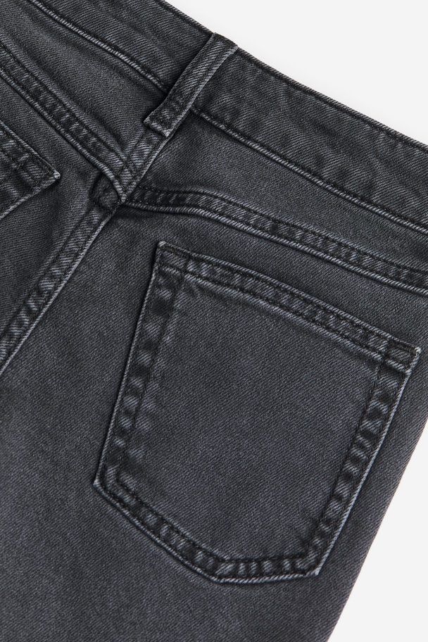 H&M Relaxed Fit Jeans mit verstärkten Knien Schwarz/Washed out