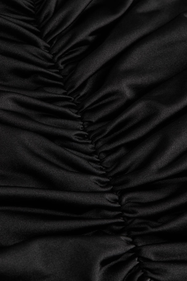 H&M Schulterfreies Kleid mit Raffungen Schwarz
