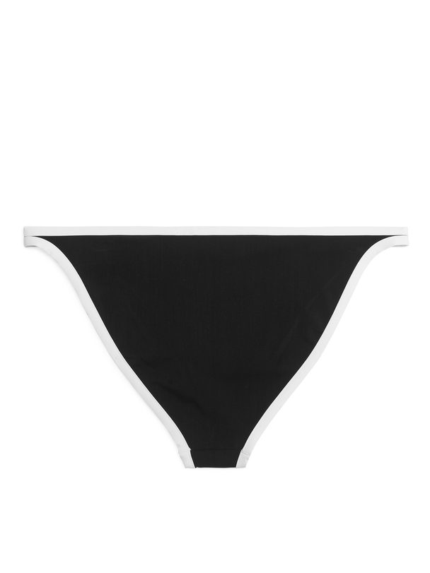 ARKET Bikinihöschen mit kontrastfarbenen Paspeln Schwarz/Weiß