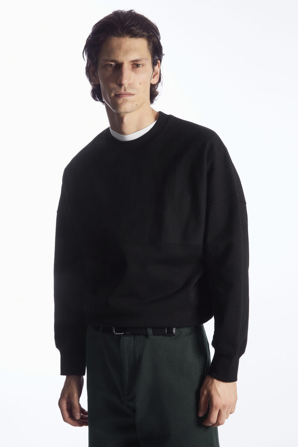COS Oversized Exposed-seam Sweatshirt Black