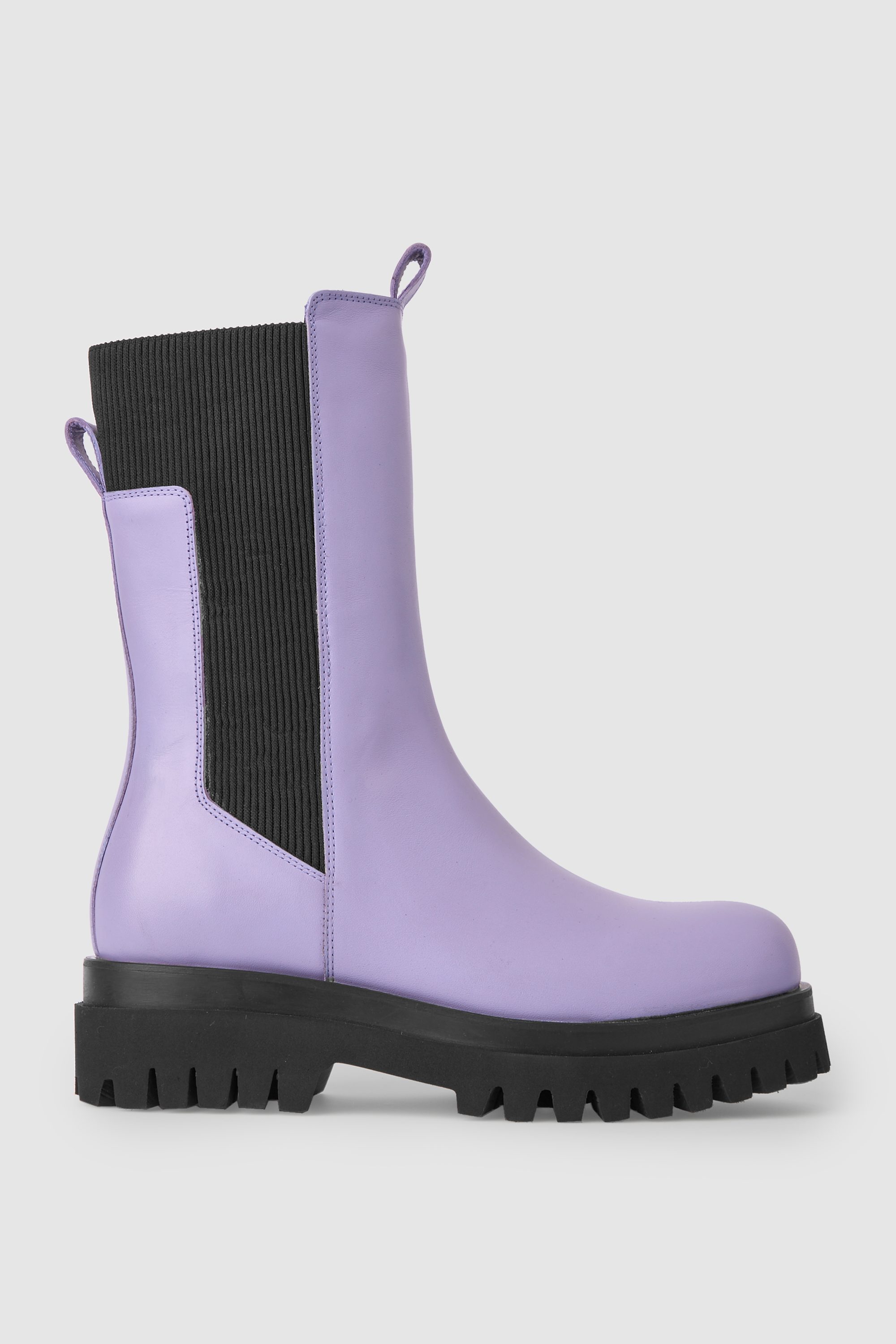 lilac chelsea boots