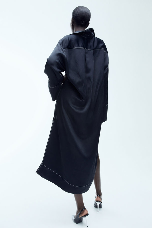 H&M Oversized Hemdblusenkleid aus Satin Schwarz