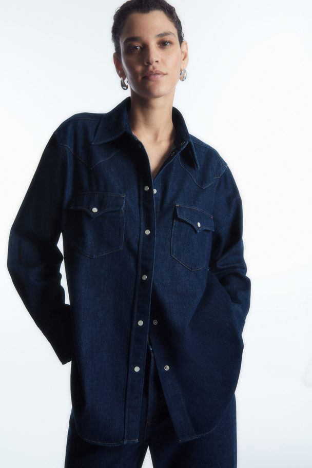 COS Western-jeansskjorta I Oversize-modell Mörkblå