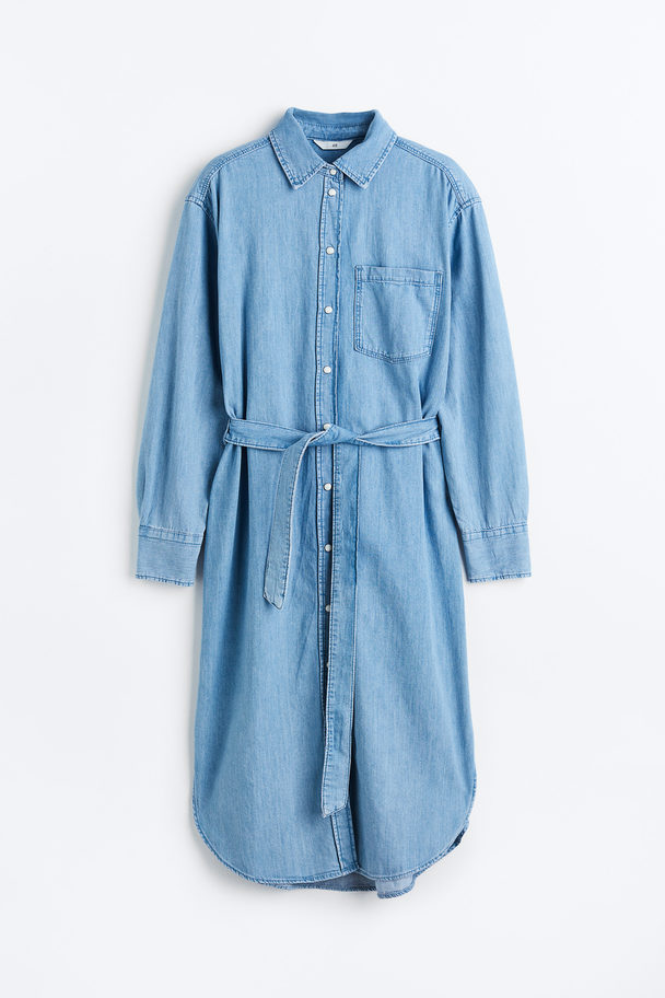 H&M Blusenkleid aus Denim mit Bindegürtel Hellblau