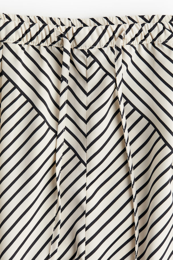 H&M Shorts Med Snøring Cream/stripet