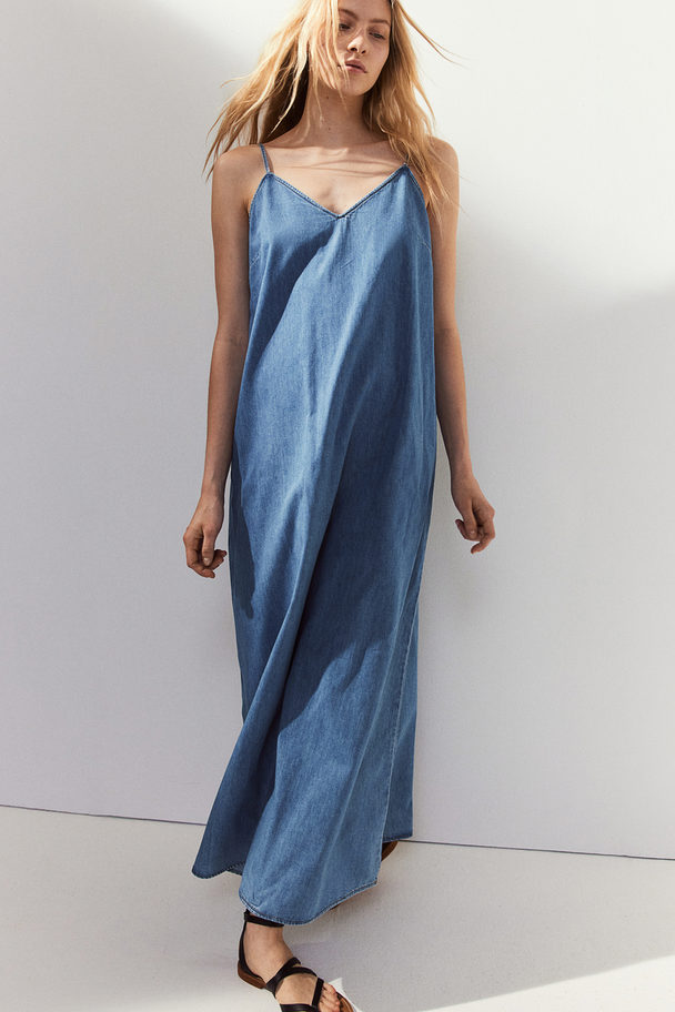 H&M Trägerkleid aus Denim Denimblau