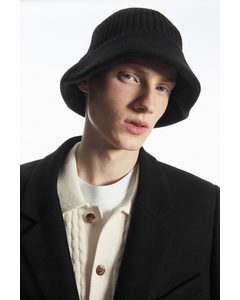Knitted Merino Wool Bucket Hat Black