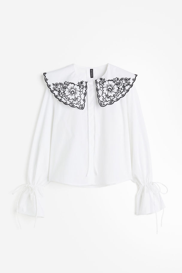 H&M Popelinebluse mit Broderie Anglaise Weiß/Geblümt