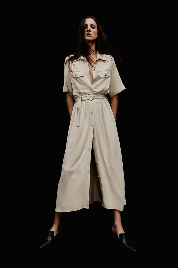 H&M Blusenkleid mit Gürtel Hellbeige