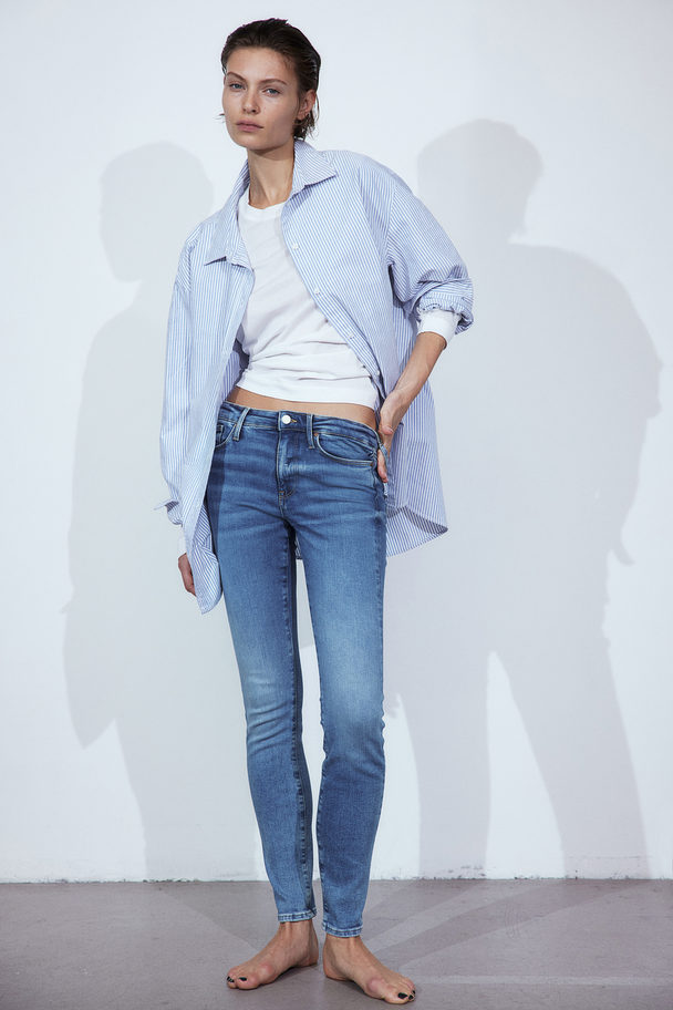H&M Shaping Skinny Regular Jeans Denimblau