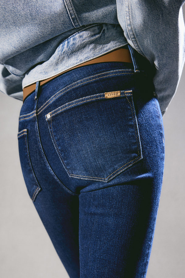H&M Shaping Skinny Regular Jeans Dunkles Denimblau