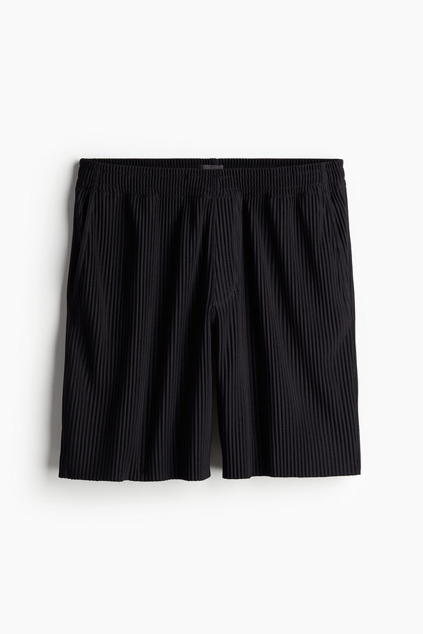 H&M Plissee-Shorts in Regular Fit Schwarz