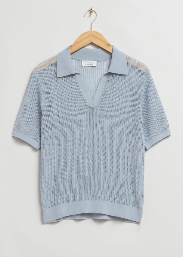 & Other Stories Lockeres Poloshirt aus Pointelle-Strick Taubenblau