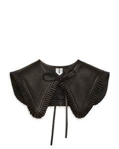 Pleat-edge Leather Collar Black