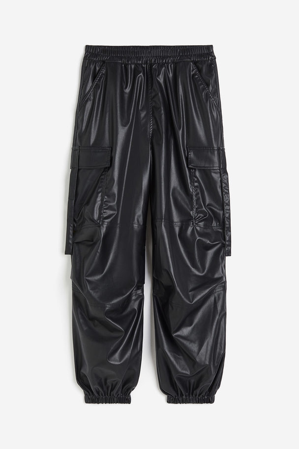 H&M Coated Cargo Trousers Black