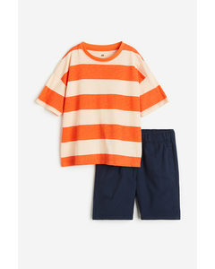 2-delt Sett Med T-shirt Og Shorts Lys Orange/stripet