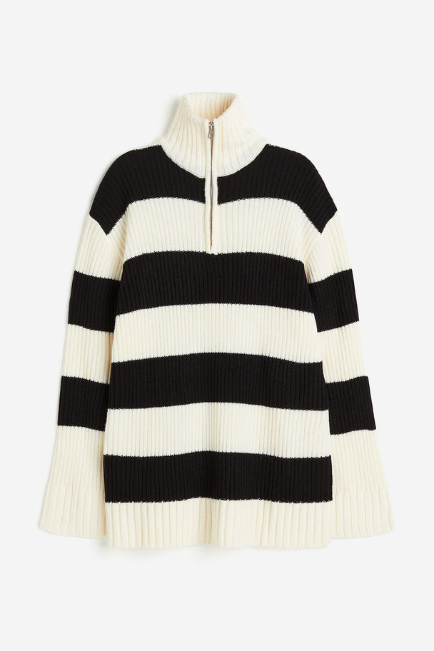H&M Oversized Pullover mit kurzem Reißverschluss Schwarz/Gestreift