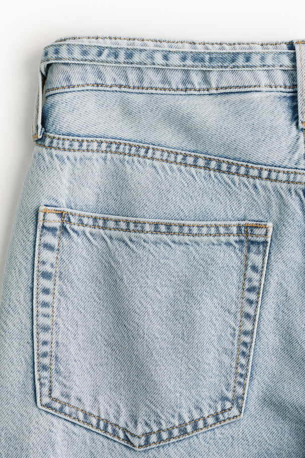 H&M Feather Soft Wide High Jeans Helles Denimblau