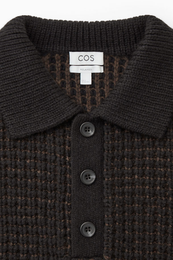 COS Two-tone Waffle-knit Polo Shirt Khaki / Navy