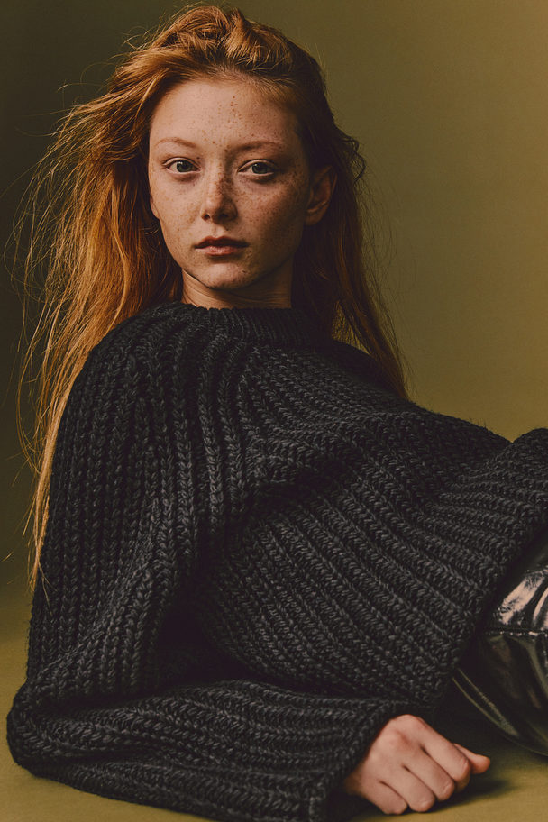H&M Oversized Rib-knit Jumper Black