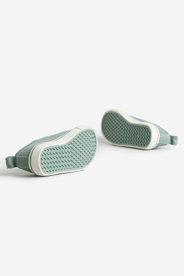 H&M Canvas-Sneaker mit Klettverschluss Mattgrün