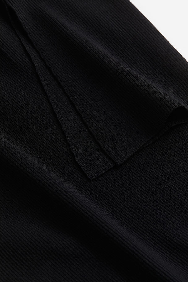 H&M One-Shoulder-Kleid aus Rippstrick Schwarz