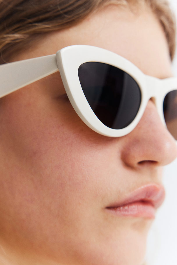 H&M Cat Eye-solbriller Hvit