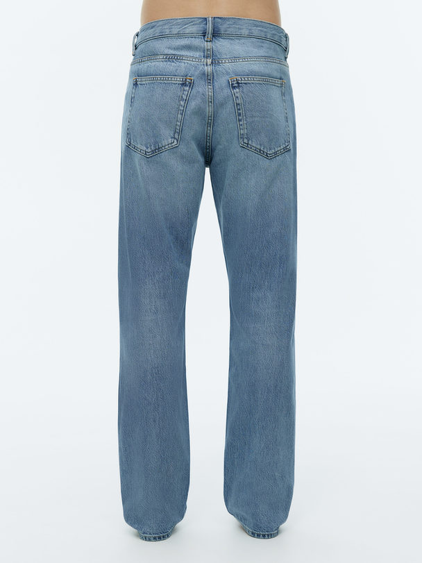 ARKET Ocean Raka Jeans Med Lös Passform Tvättad Blå