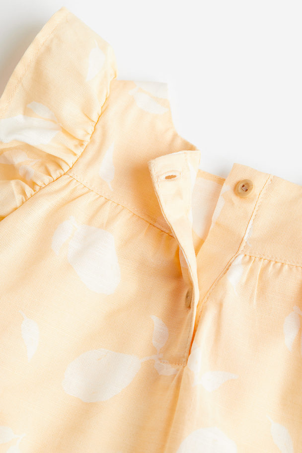 H&M Flutter-sleeve Dress Light Yellow/patterned