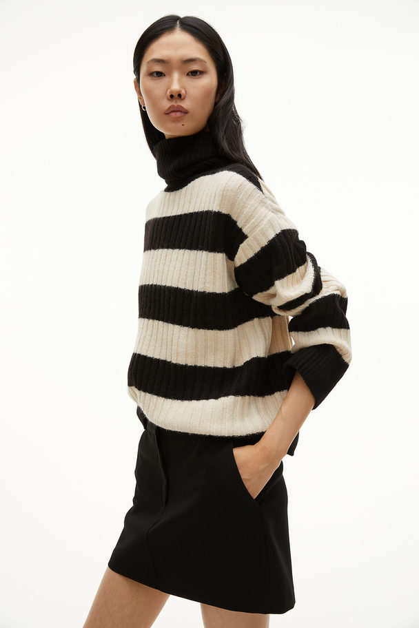 H&M Rib-knit Polo-neck Jumper Black/cream Striped