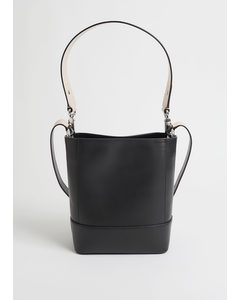 Detailed Leather Bucket Bag Black/cream