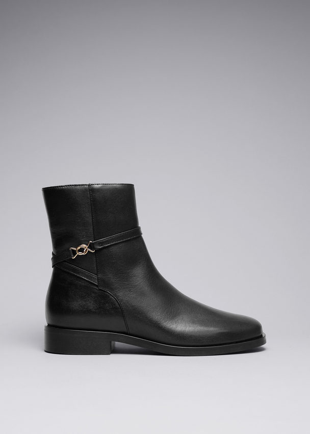 & Other Stories Classic Leather Chelsea Boots Black