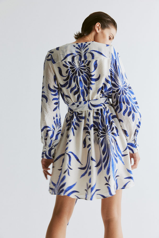 H&M Tie-belt Dress Cream/blue Patterned