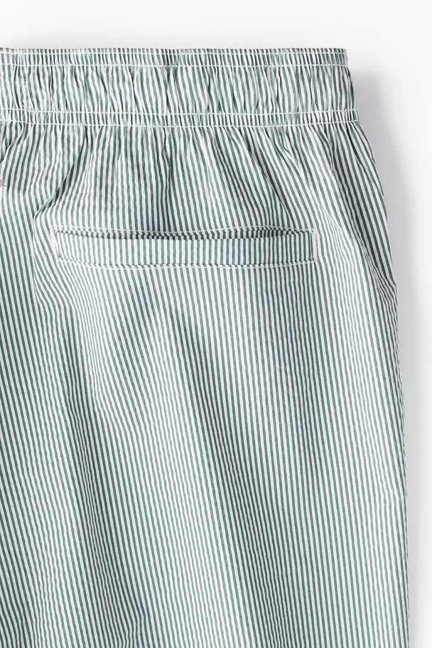 H&M Badeshorts aus Seersucker Dunkelgrün/Gestreift